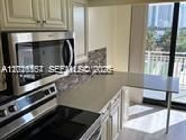210 174th St , Unit 502, Sunny Isles Beach, FL 33160