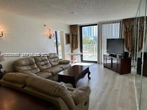 210 174th St , Unit 502, Sunny Isles Beach, FL 33160 Photo