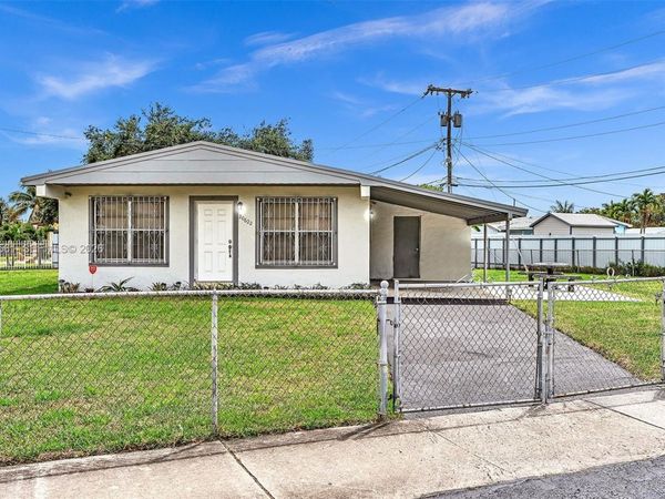 20622 NW 23rd Ct, Miami Gardens, FL 33056