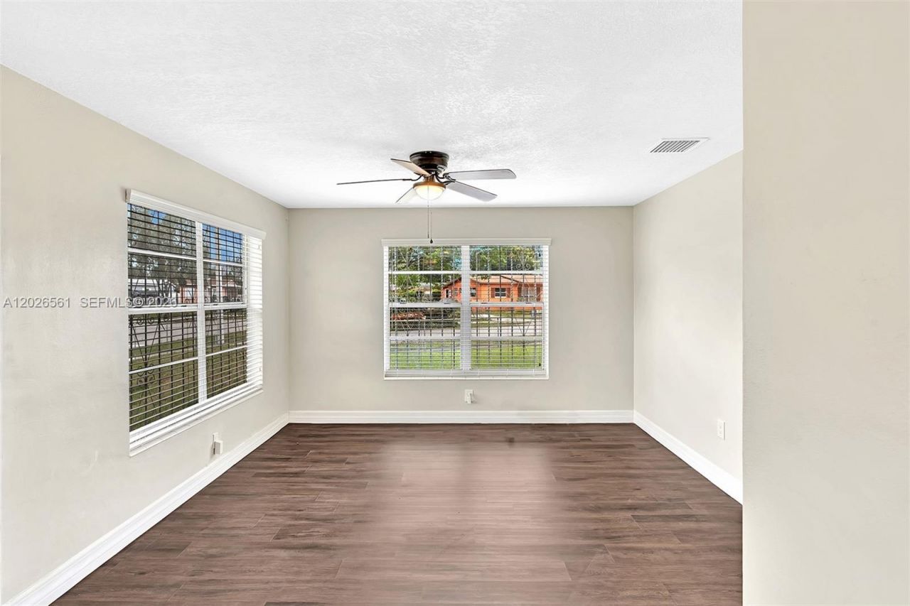 20622 NW 23rd Ct, Miami Gardens, FL 33056 Photo