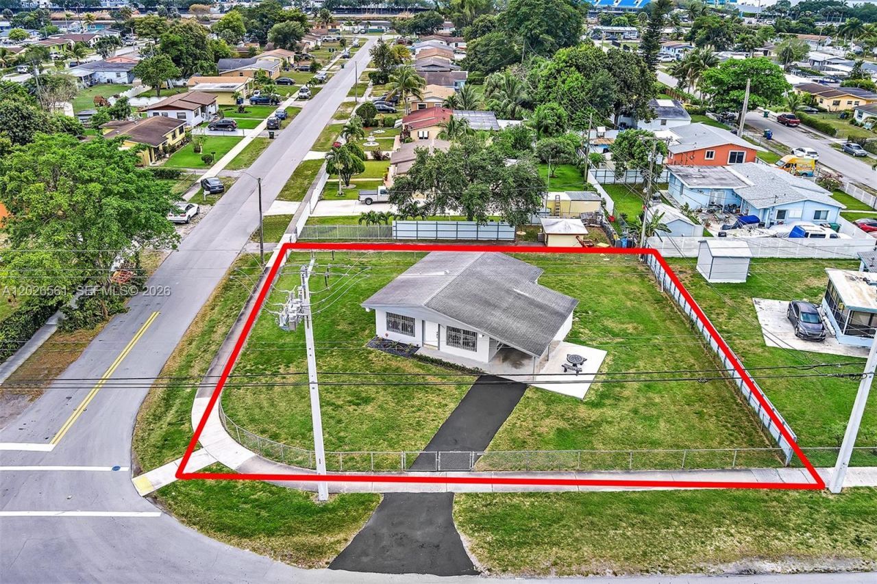 20622 NW 23rd Ct, Miami Gardens, FL 33056 Photo