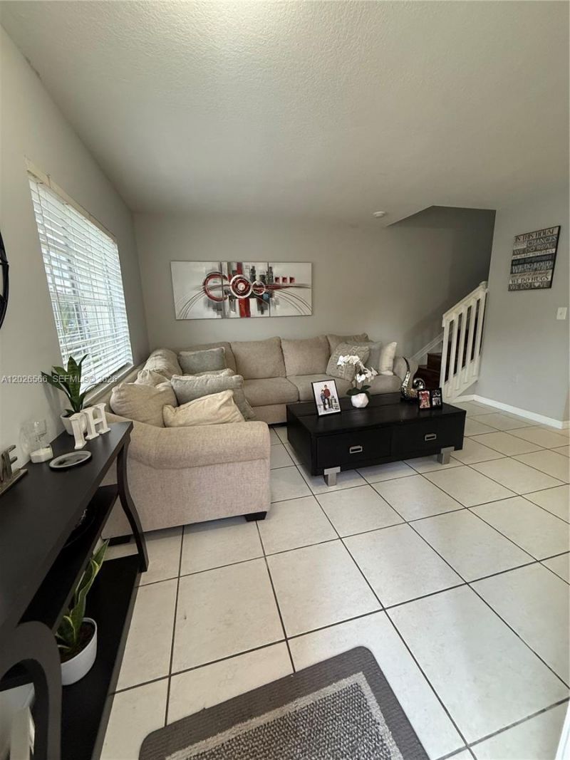 7145 NW 173rd Dr , Unit 1106, Hialeah, FL 33015 Photo