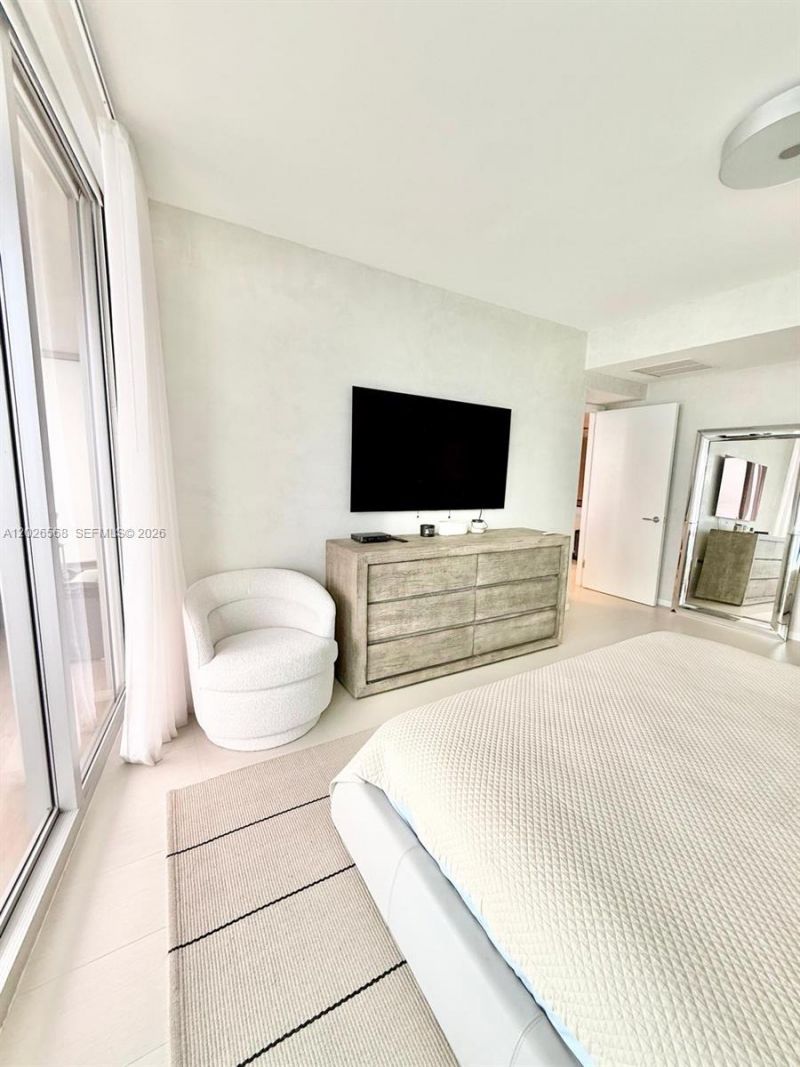 17121 Collins Ave, Unit 1207, Sunny Isles Beach, FL 33160 Photo