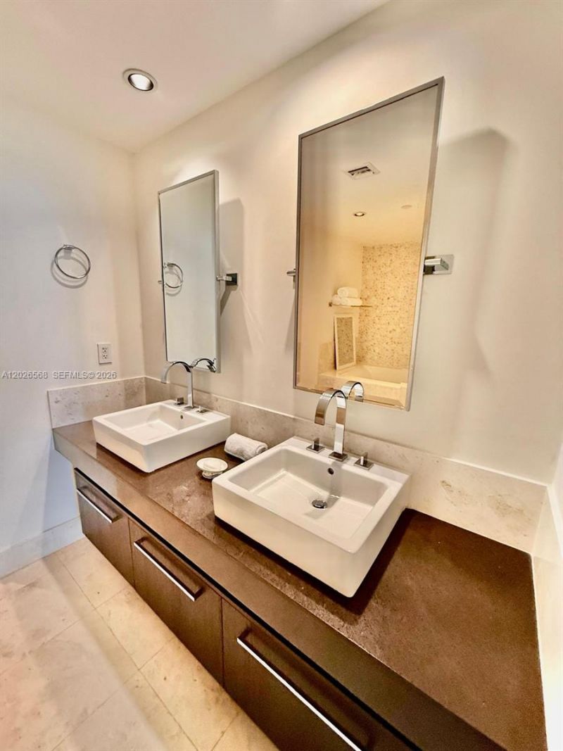 17121 Collins Ave, Unit 1207, Sunny Isles Beach, FL 33160 Photo