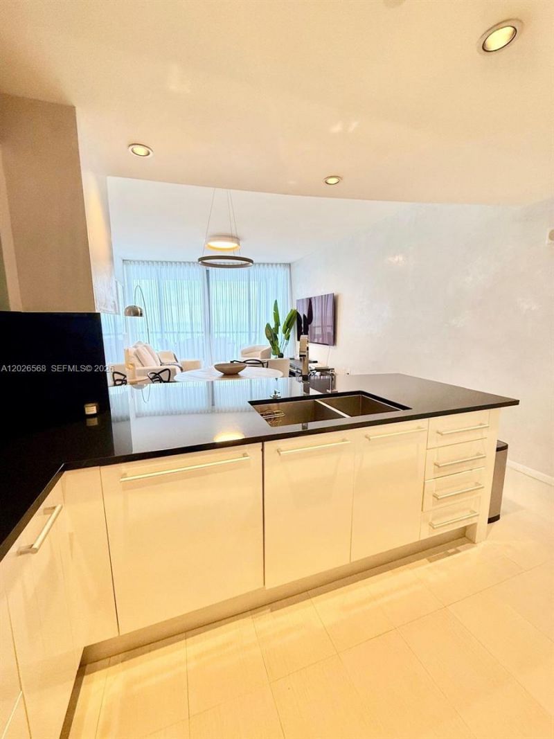 17121 Collins Ave, Unit 1207, Sunny Isles Beach, FL 33160 Photo