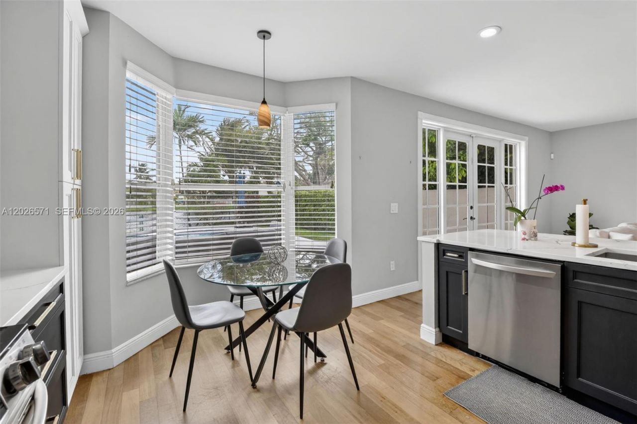 15782 NW 10th St , Pembroke Pines, FL 33028 Photo