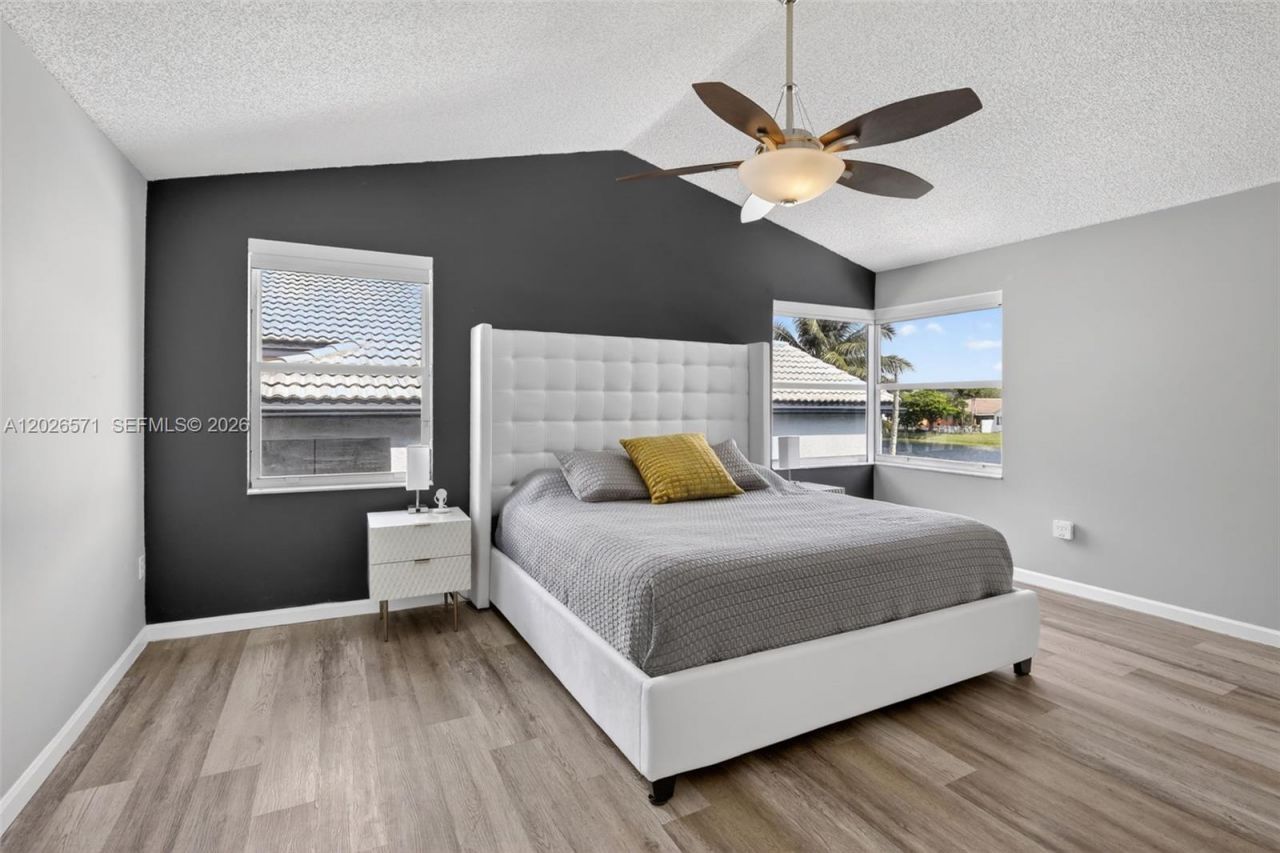 15782 NW 10th St , Pembroke Pines, FL 33028 Photo