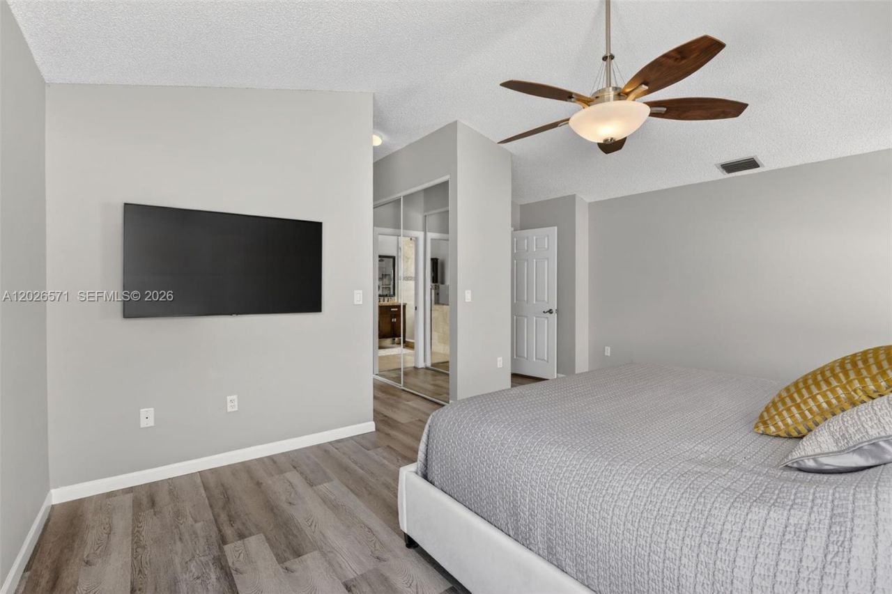 15782 NW 10th St , Pembroke Pines, FL 33028 Photo