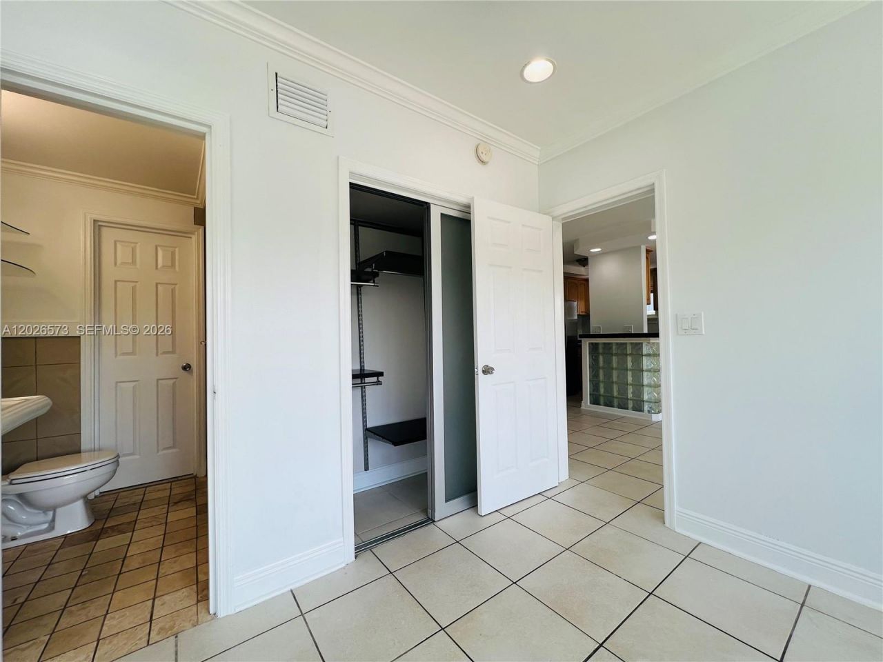 2033 Calais Dr, Unit 5, Miami Beach, FL 33141 Photo