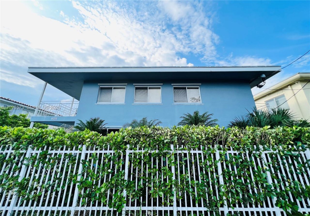 2033 Calais Dr, Unit 5, Miami Beach, FL 33141 Photo