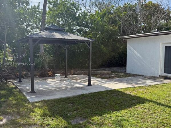 1816 NW 25th Ter, Unit 2, Fort Lauderdale, FL 33311