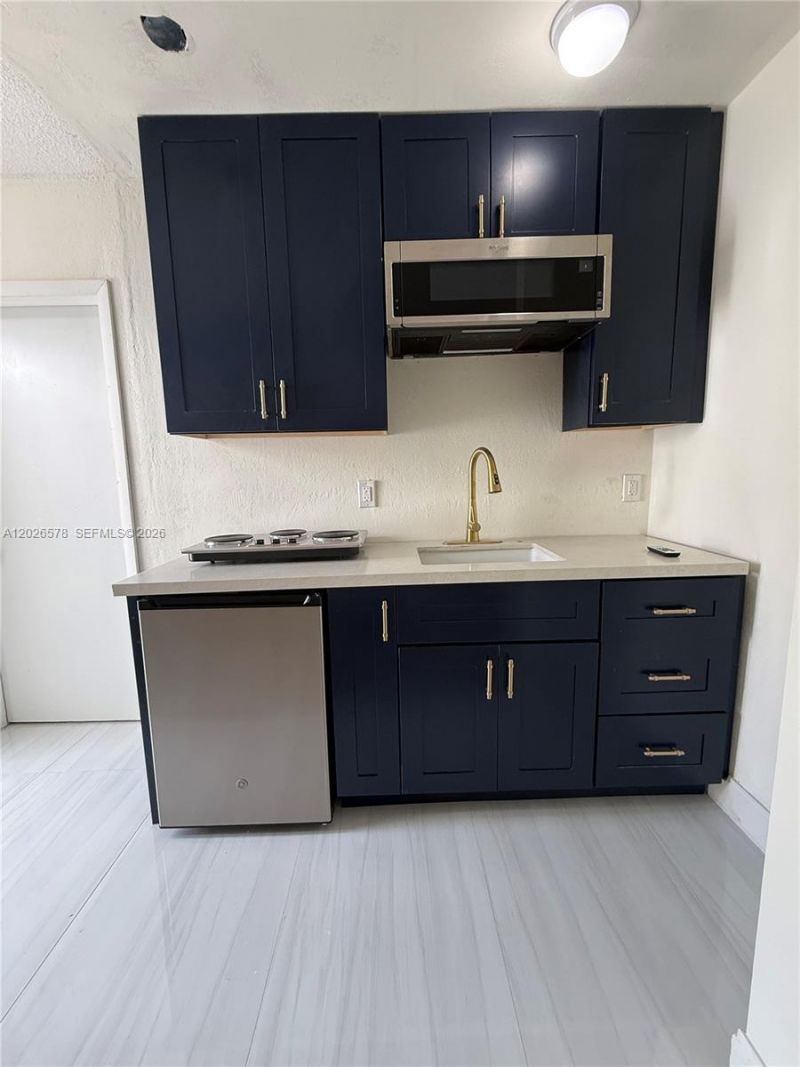 1816 NW 25th Ter, Unit 2, Fort Lauderdale, FL 33311 Photo