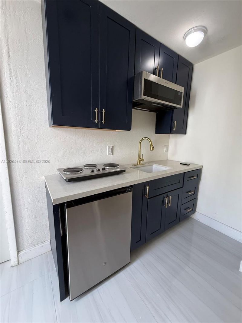 1816 NW 25th Ter, Unit 2, Fort Lauderdale, FL 33311 Photo