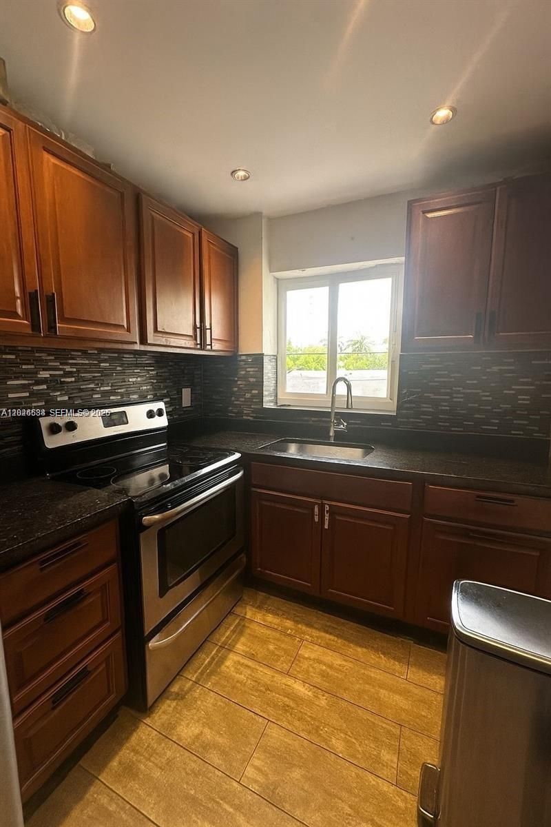 221 Meridian Ave, Unit 309, Miami Beach, FL 33139 Photo