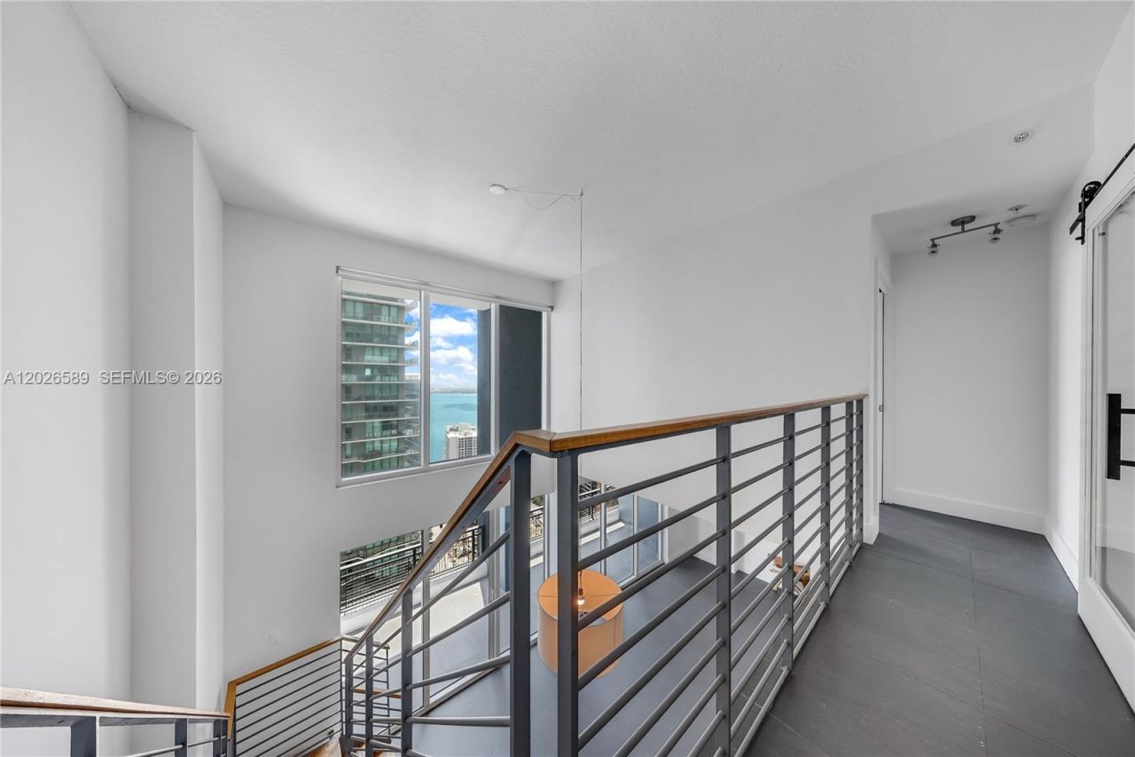 60 SW 13th St , Unit 4404, Miami, FL 33130 Photo