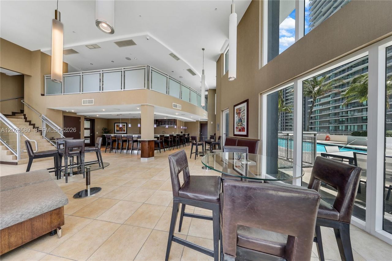 60 SW 13th St , Unit 4404, Miami, FL 33130 Photo