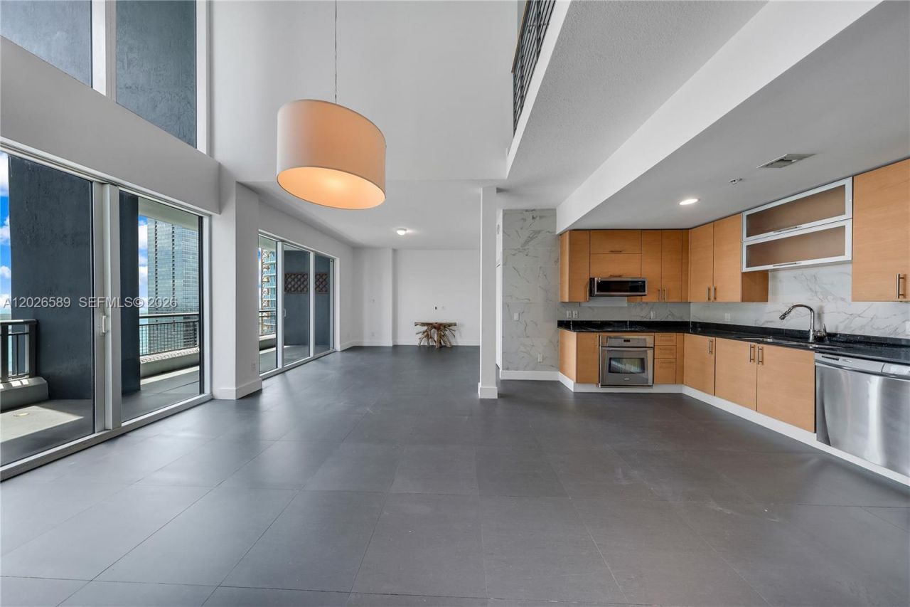 60 SW 13th St , Unit 4404, Miami, FL 33130 Photo