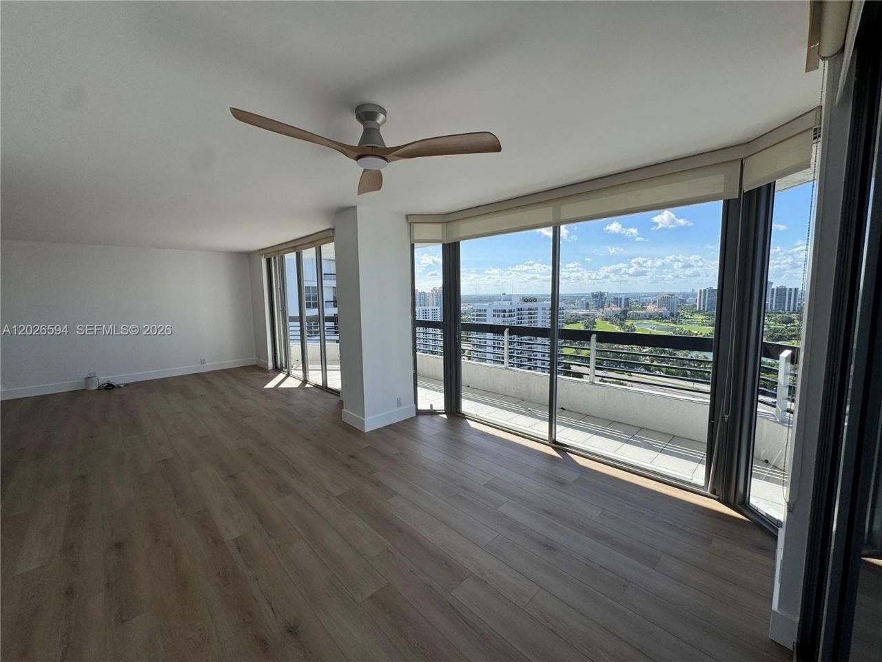 3530 Mystic Pointe Dr , Unit 2709, Aventura, FL 33180 Photo