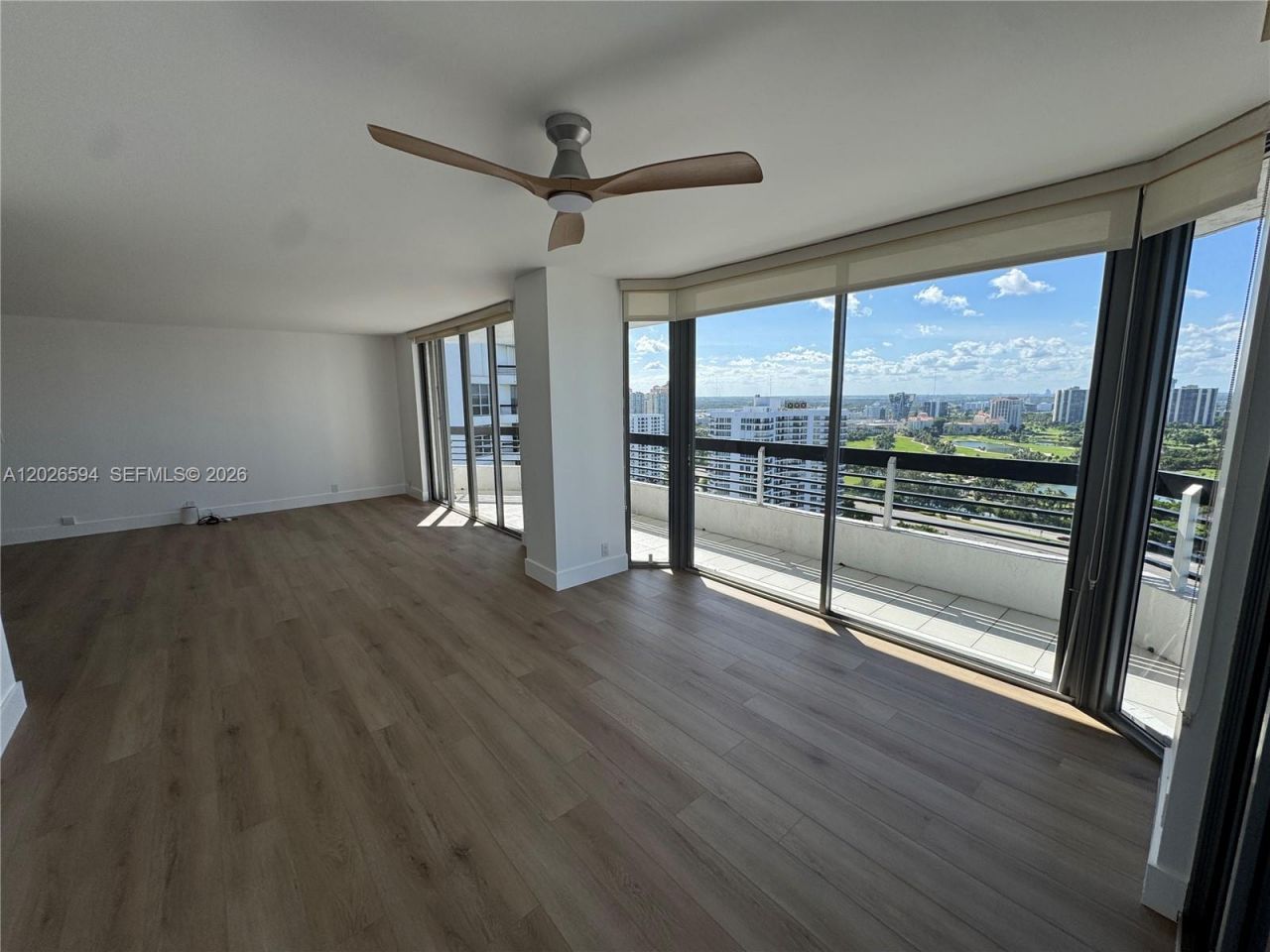 3530 Mystic Pointe Dr , Unit 2709, Aventura, FL 33180 Photo