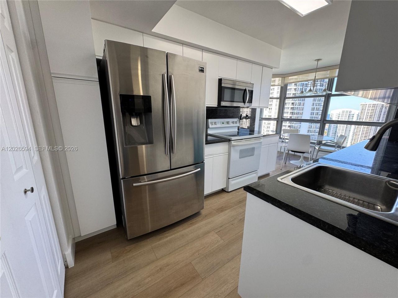 3530 Mystic Pointe Dr , Unit 2709, Aventura, FL 33180 Photo