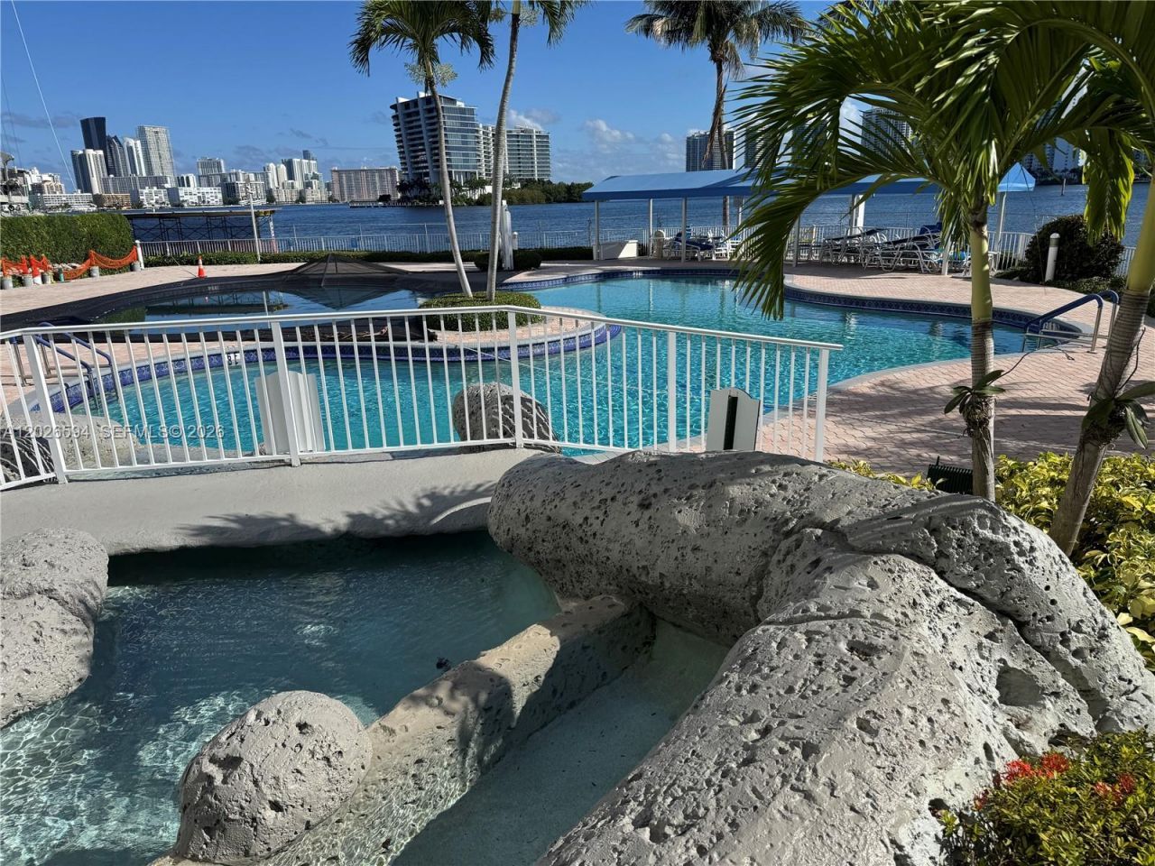 3530 Mystic Pointe Dr , Unit 2709, Aventura, FL 33180 Photo