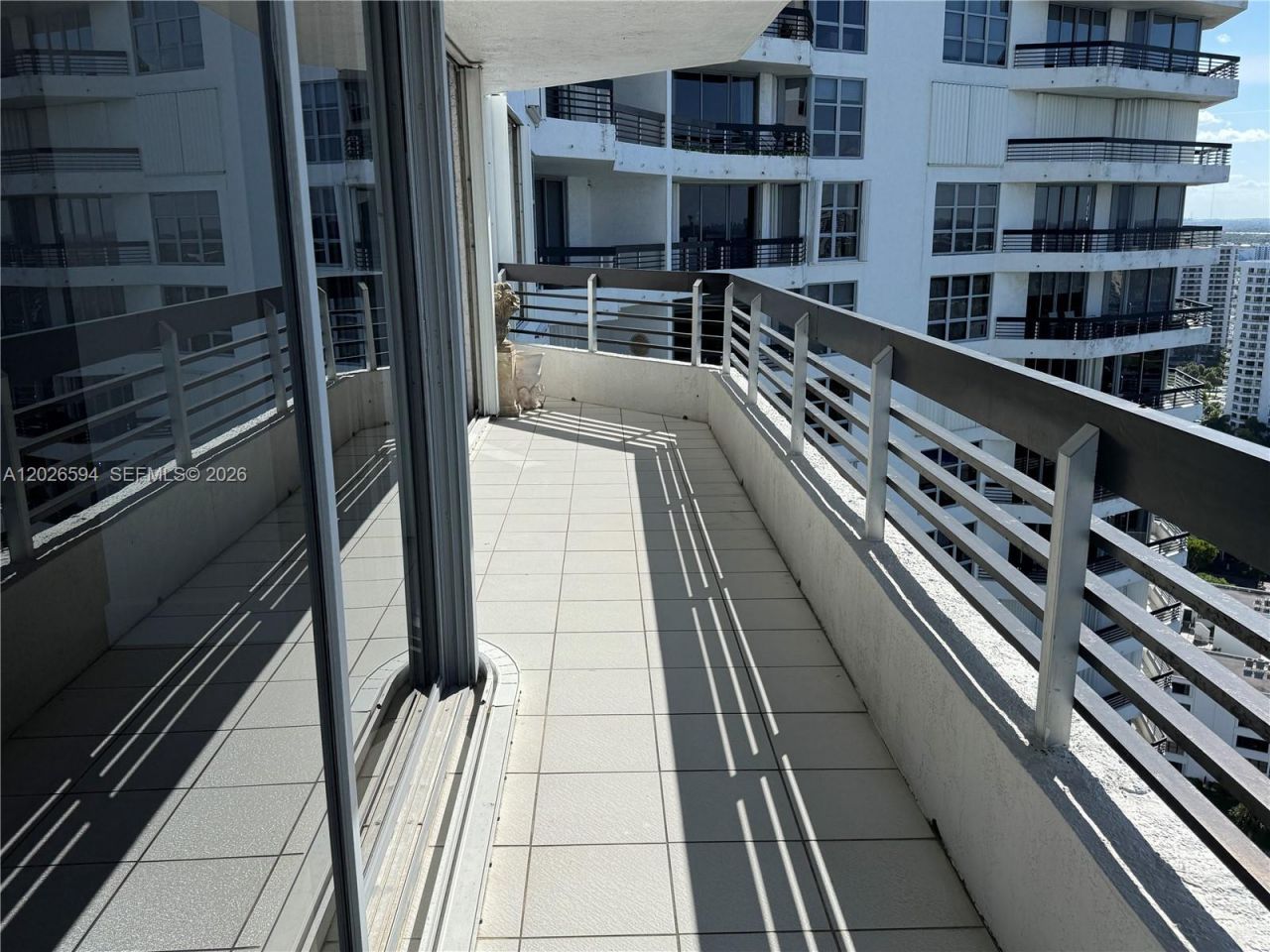 3530 Mystic Pointe Dr , Unit 2709, Aventura, FL 33180 Photo