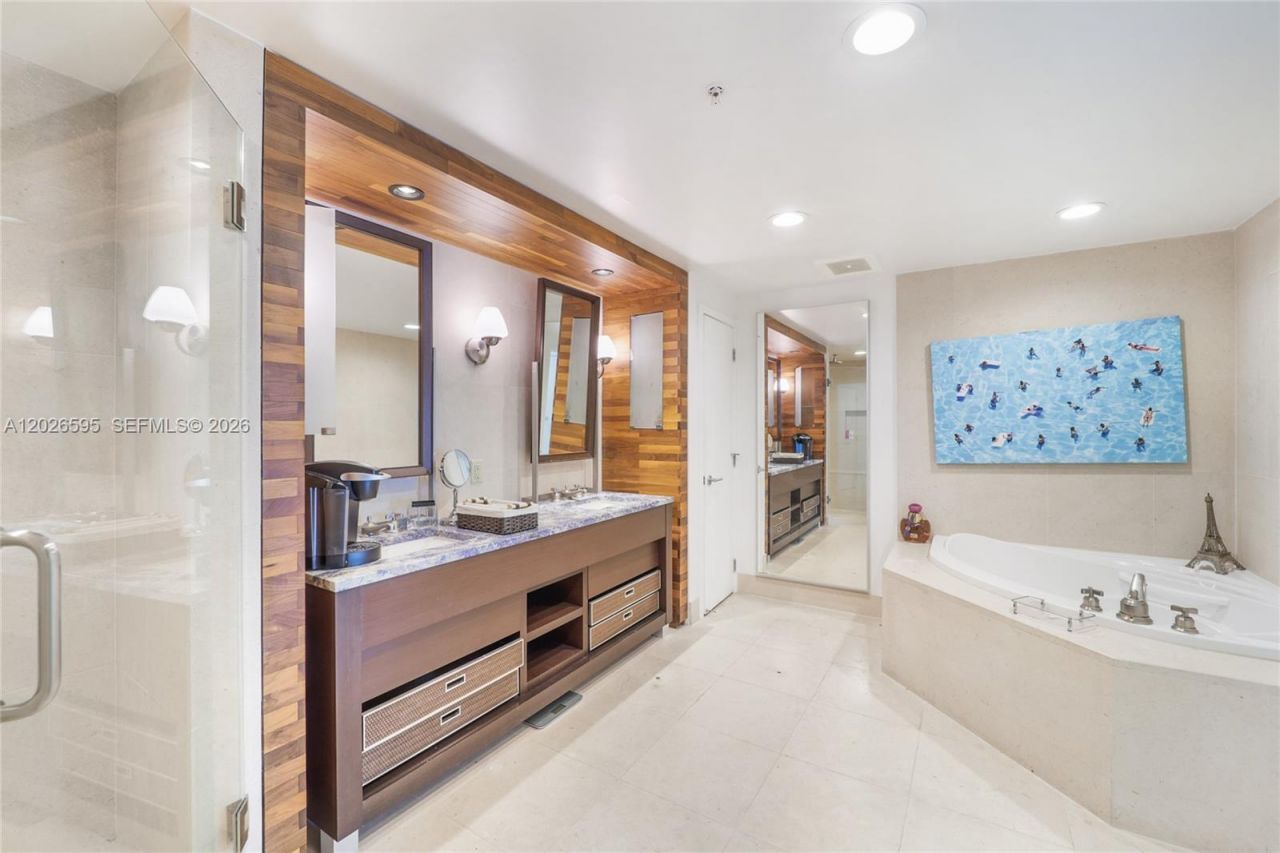 6899 Collins Ave , Unit 204, Miami Beach, FL 33141 Photo