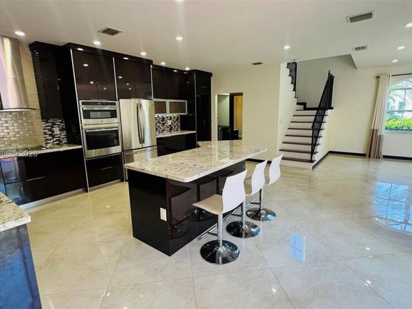 1094 Redwood St, Unit 1094, Hollywood, FL 33019