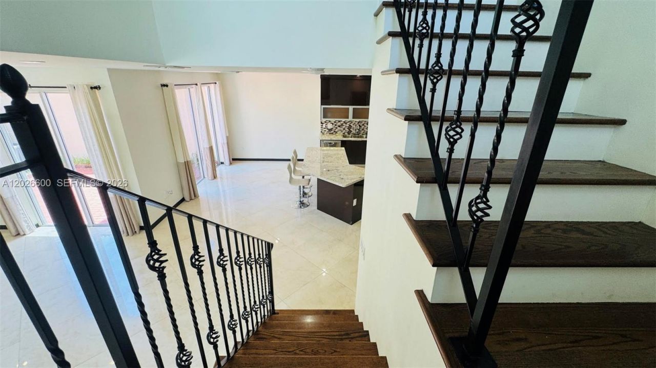1094 Redwood St, Unit 1094, Hollywood, FL 33019 Photo