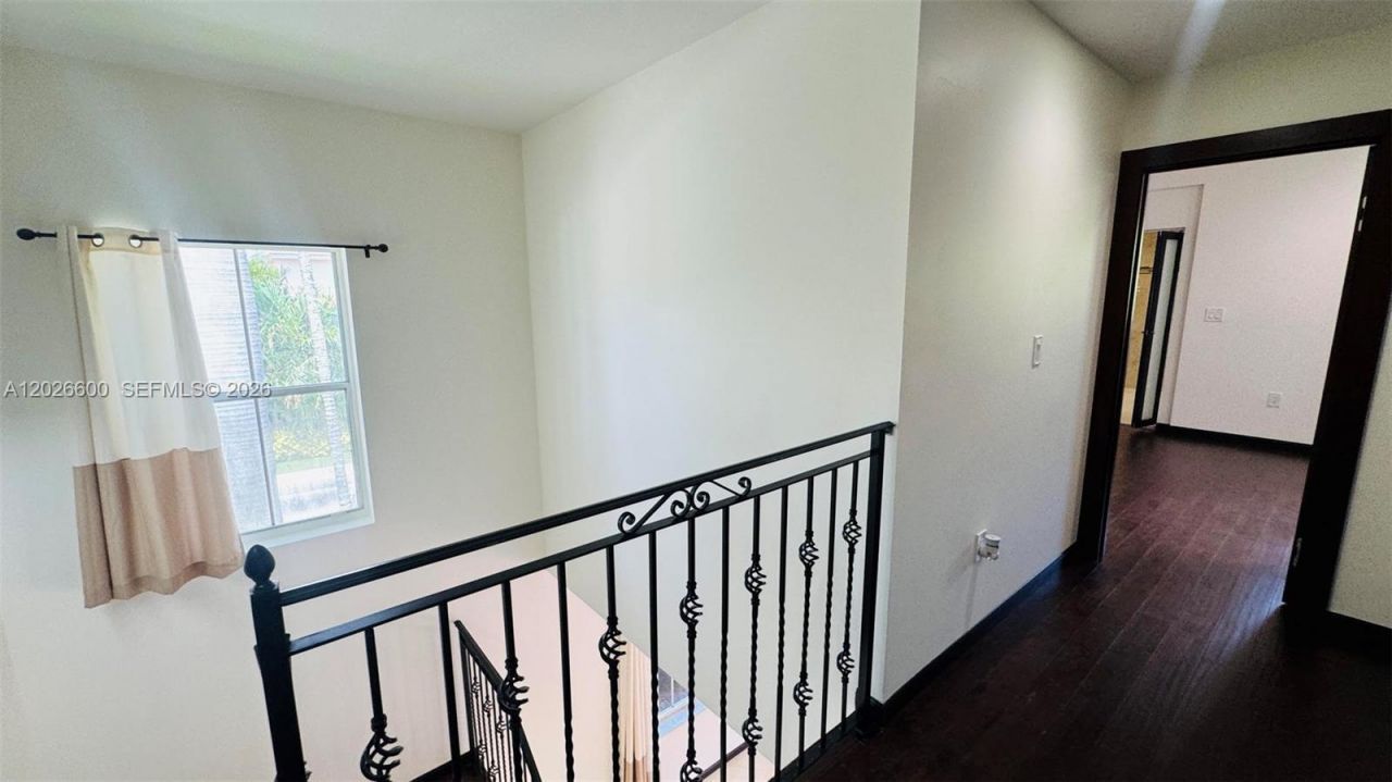 1094 Redwood St, Unit 1094, Hollywood, FL 33019 Photo