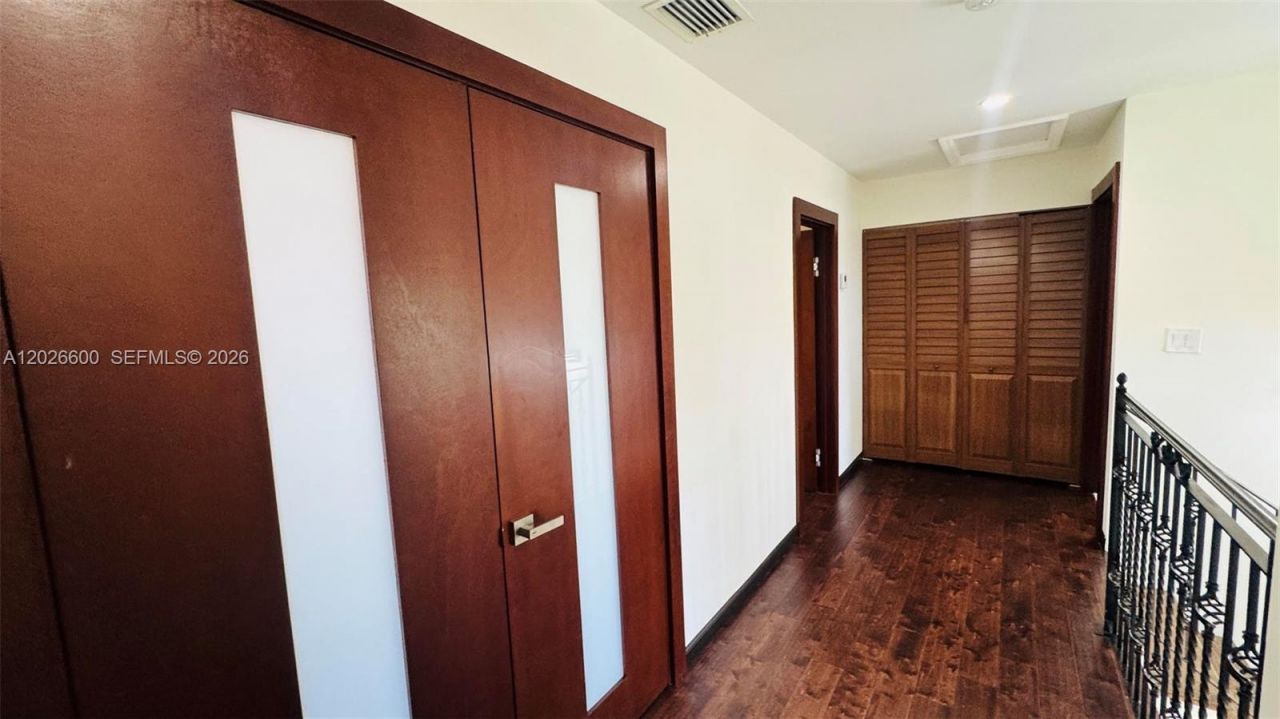 1094 Redwood St, Unit 1094, Hollywood, FL 33019 Photo
