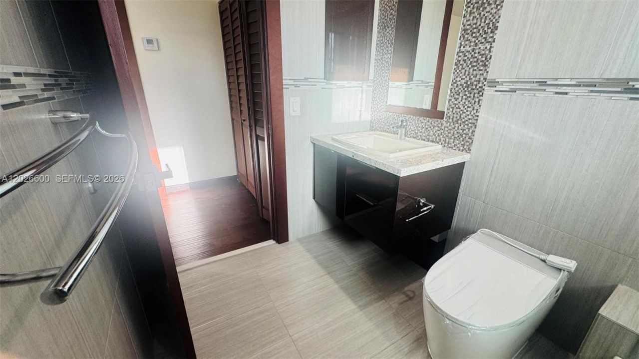 1094 Redwood St, Unit 1094, Hollywood, FL 33019 Photo