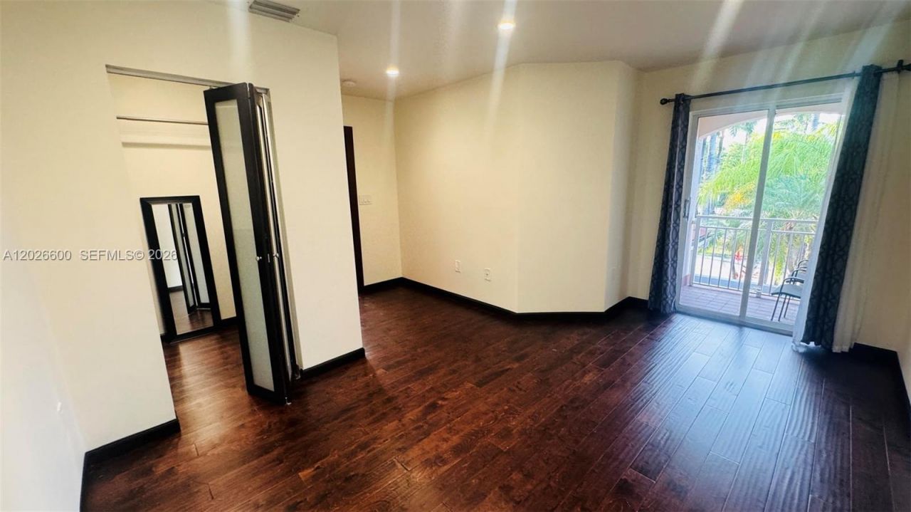 1094 Redwood St, Unit 1094, Hollywood, FL 33019 Photo