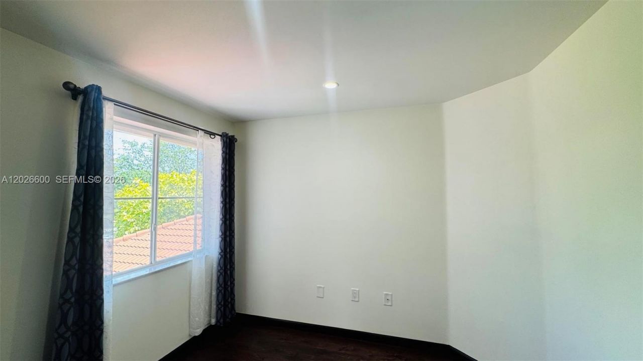 1094 Redwood St, Unit 1094, Hollywood, FL 33019 Photo