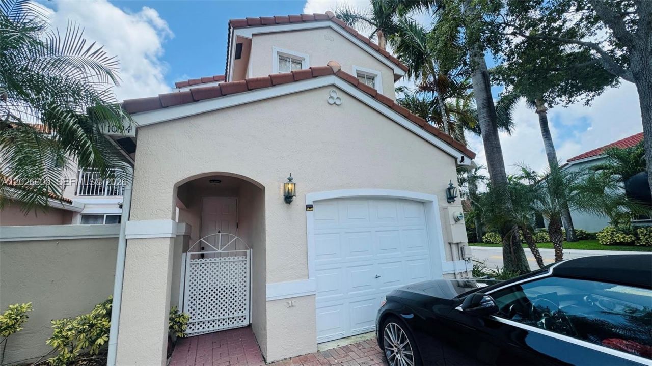 1094 Redwood St, Unit 1094, Hollywood, FL 33019 Photo