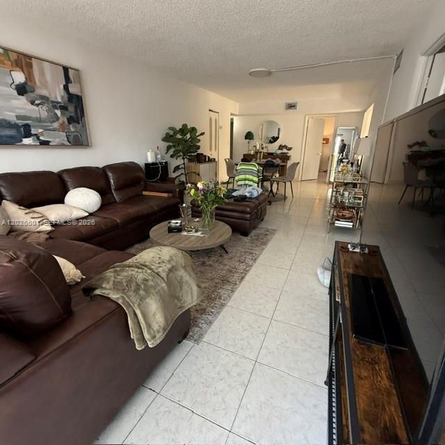 2924 Collins Ave, Unit 301, Miami Beach, FL 33140 Photo