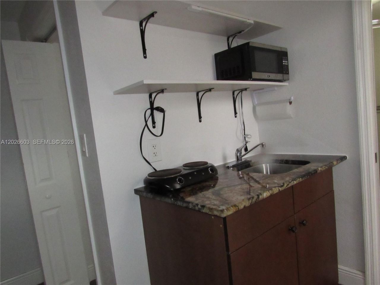 2230 SW 50th Ter, Unit 2, Fort Lauderdale, FL 33317 Photo