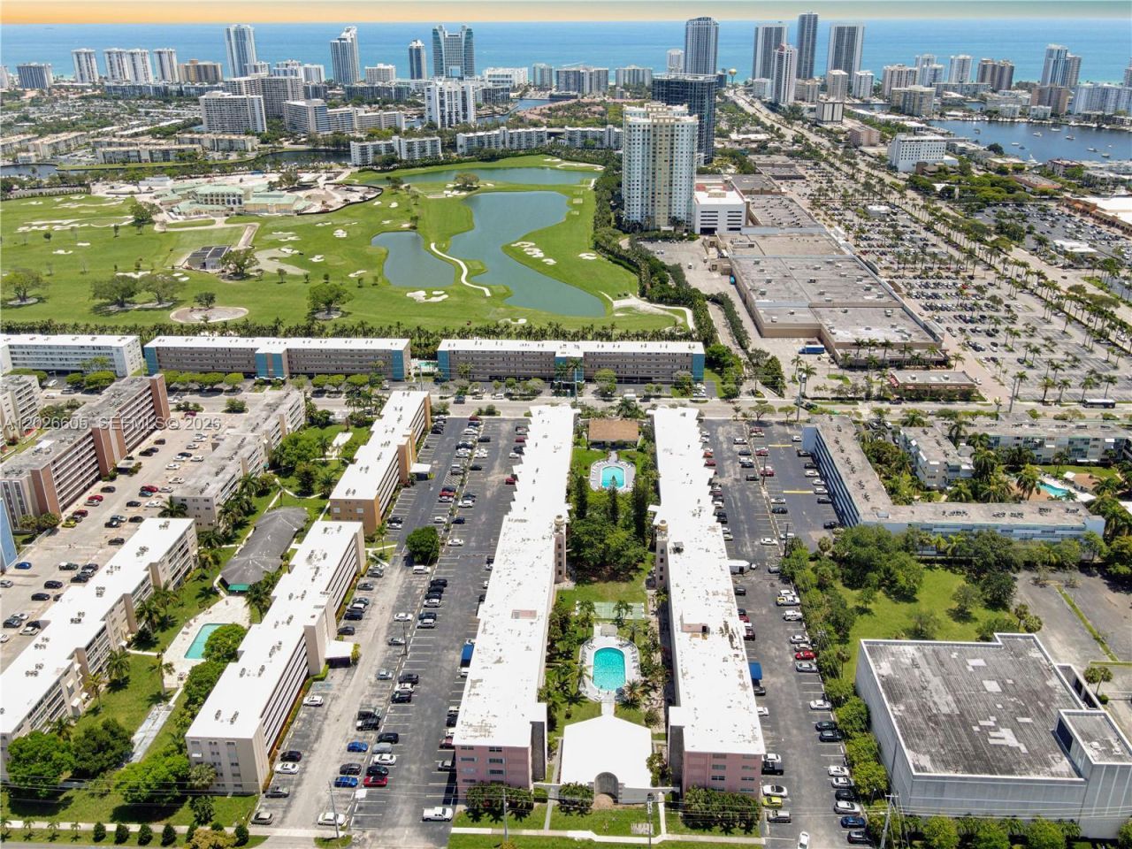 180 NE 12th Ave, Unit 18C, Hallandale Beach, FL 33009 Photo