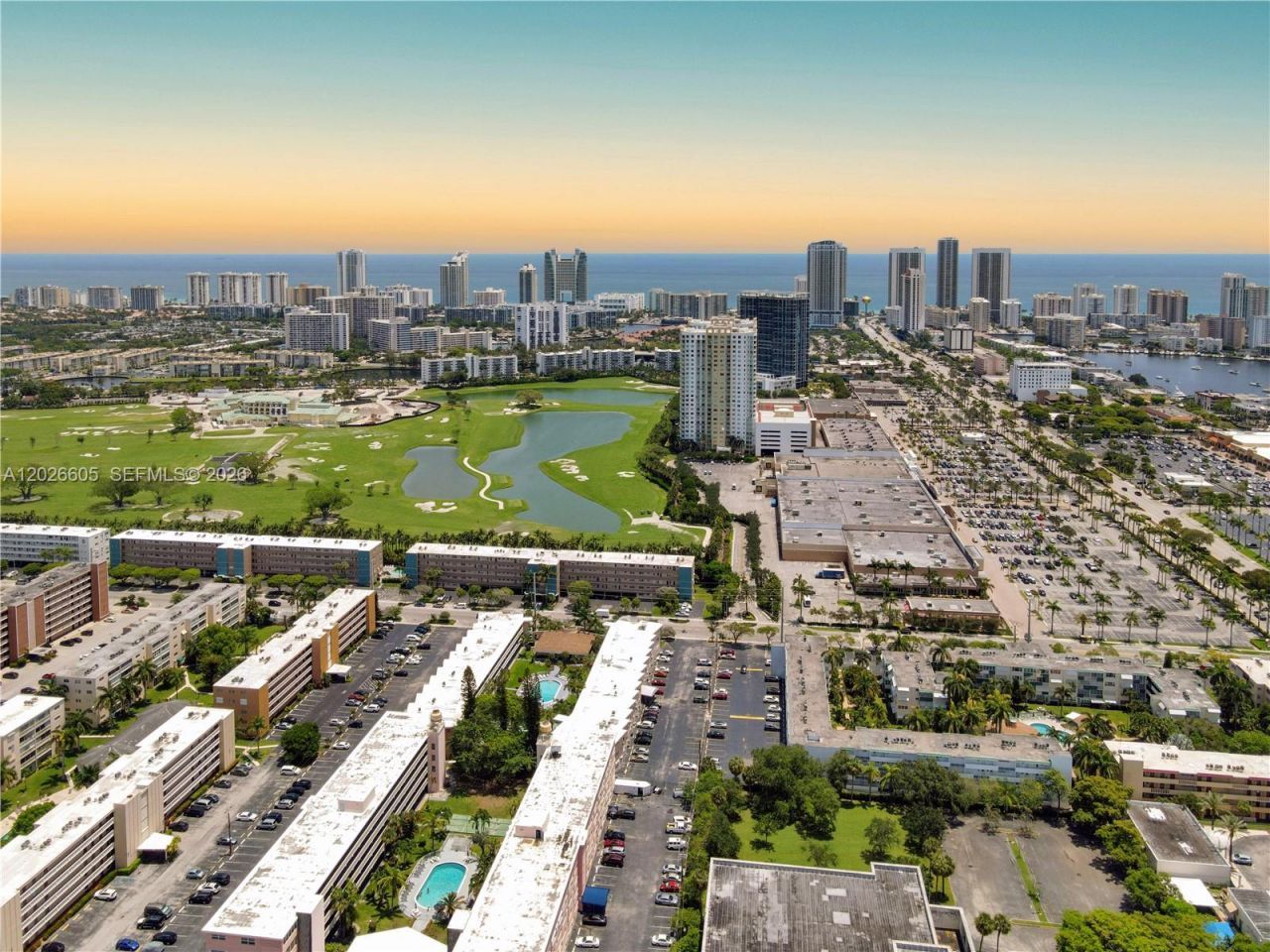 180 NE 12th Ave, Unit 18C, Hallandale Beach, FL 33009 Photo