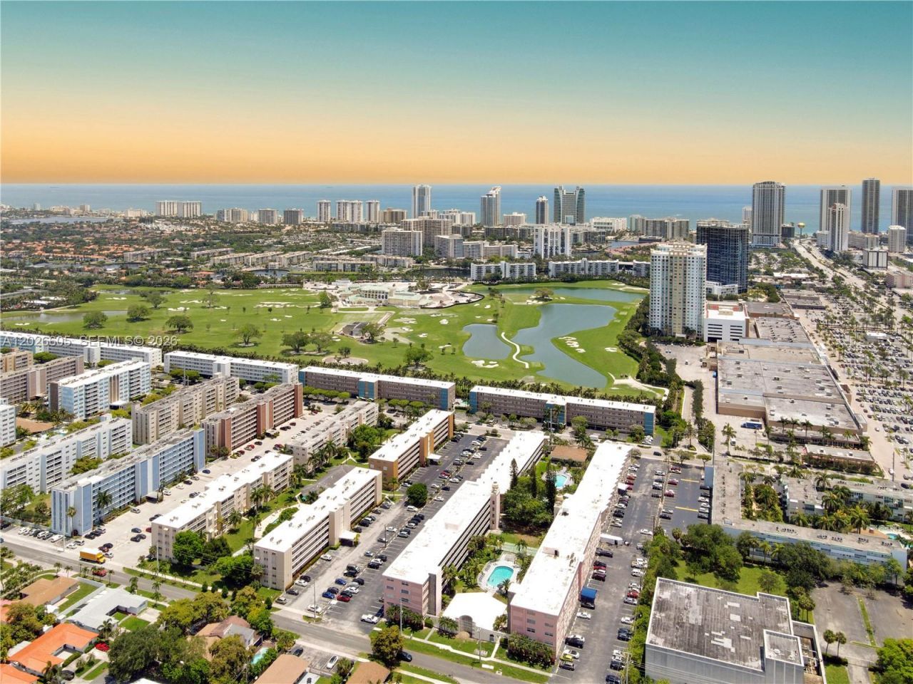 180 NE 12th Ave, Unit 18C, Hallandale Beach, FL 33009 Photo