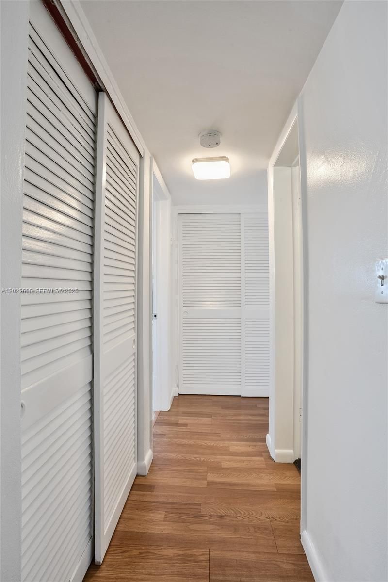 180 NE 12th Ave, Unit 18C, Hallandale Beach, FL 33009 Photo