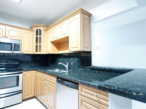 1455 N Treasure Dr , Unit 1A, North Bay Village, FL 33141