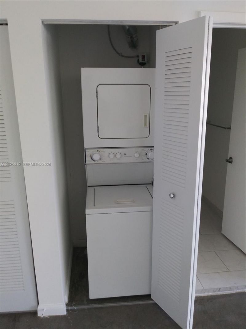 133 NE 2 Av , Unit 3107, Miami, FL 33132 Photo