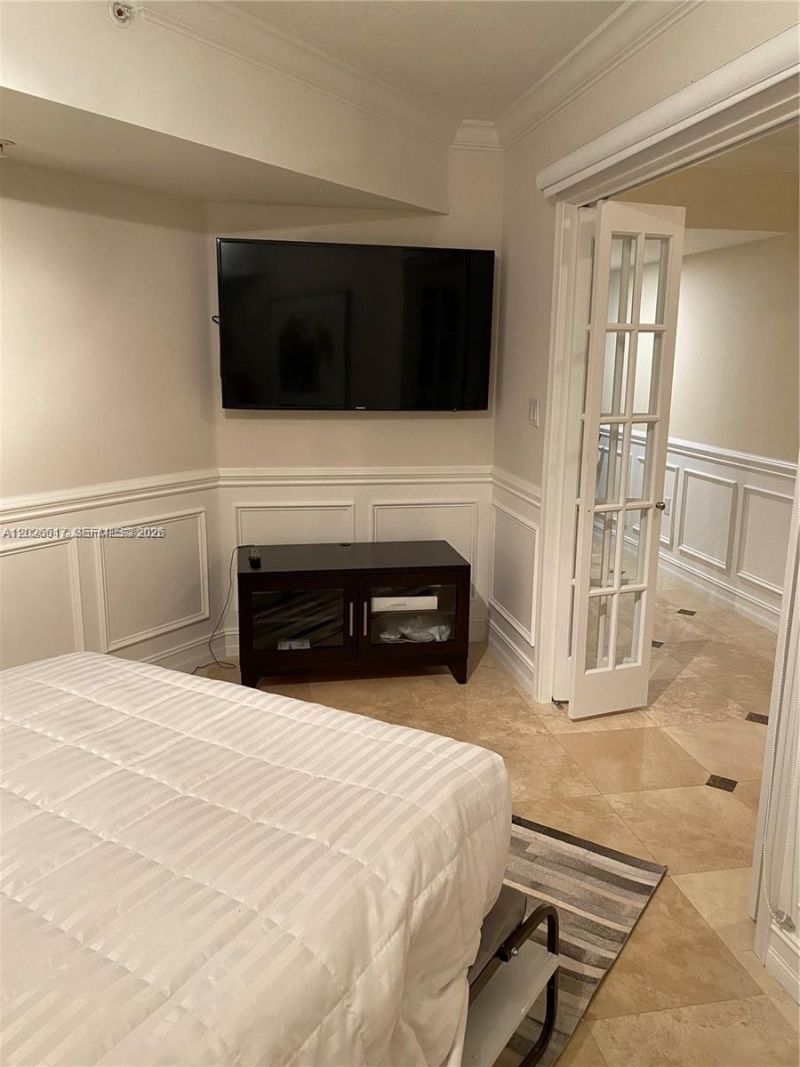 2011 N Ocean Blvd , Unit 605, Fort Lauderdale, FL 33305 Photo