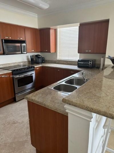 2011 N Ocean Blvd , Unit 605, Fort Lauderdale, FL 33305 Photo