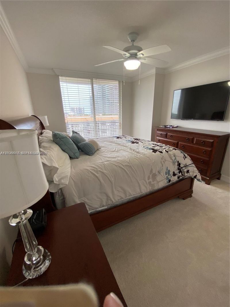 2011 N Ocean Blvd , Unit 605, Fort Lauderdale, FL 33305 Photo