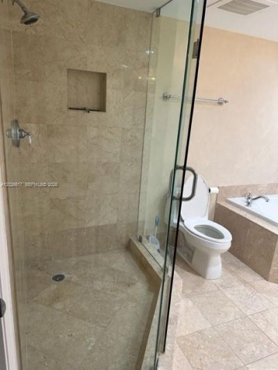 2011 N Ocean Blvd , Unit 605, Fort Lauderdale, FL 33305 Photo