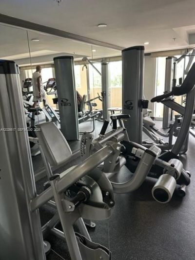 2011 N Ocean Blvd , Unit 605, Fort Lauderdale, FL 33305 Photo