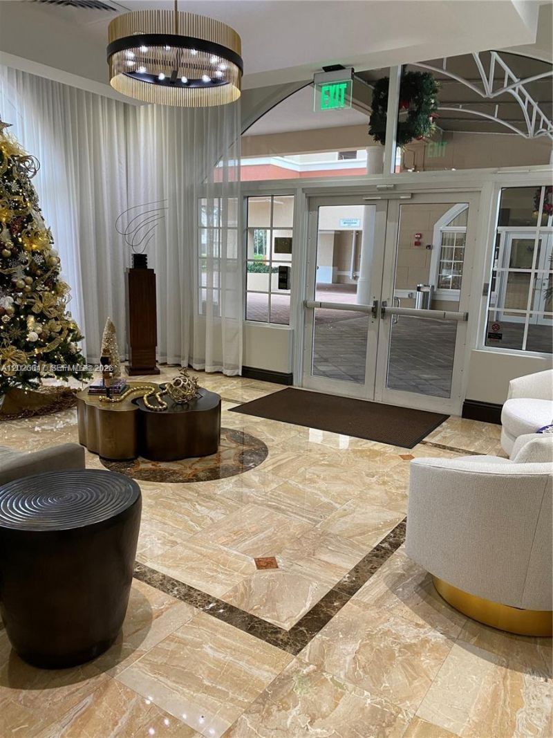 2011 N Ocean Blvd , Unit 605, Fort Lauderdale, FL 33305 Photo