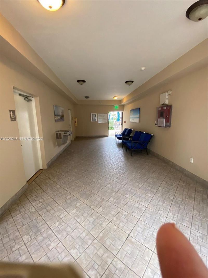 2011 N Ocean Blvd , Unit 605, Fort Lauderdale, FL 33305 Photo